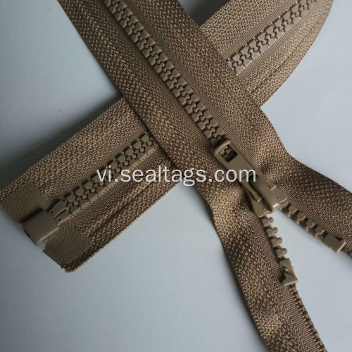 May một vô hình với một chân Zipper thường xuyên